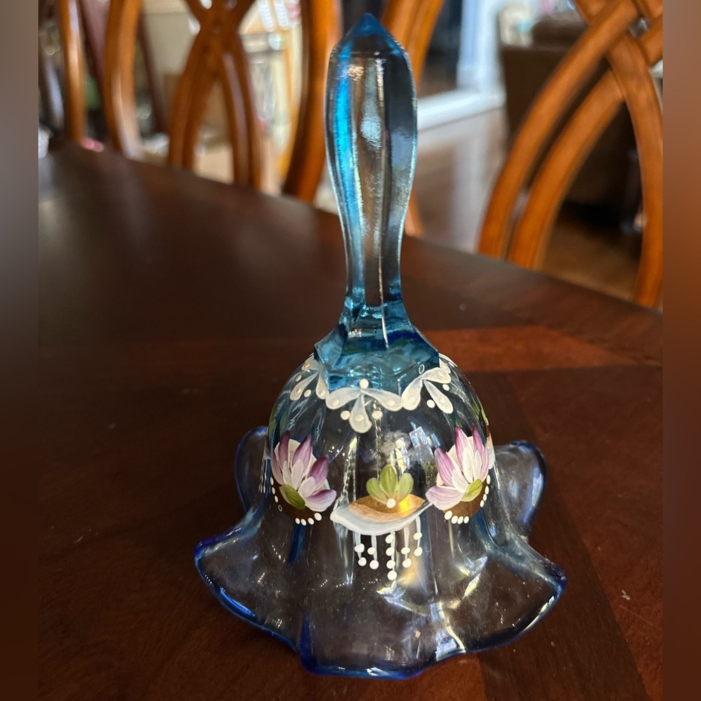 Stunning Fenton Hand Painted Water Lillies on Ice Blue Bell EUC #1436 of 2500
